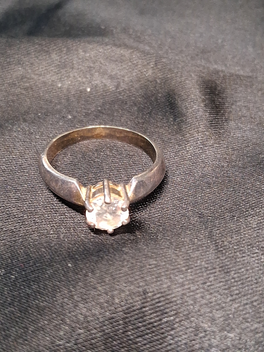 P10. 925 Sterling Silver Solitaire Cubic Zirconia Stone-Engagement, Stamped SZ.7